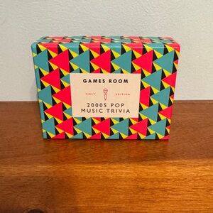 Brand new 2000s pop music trivia game.